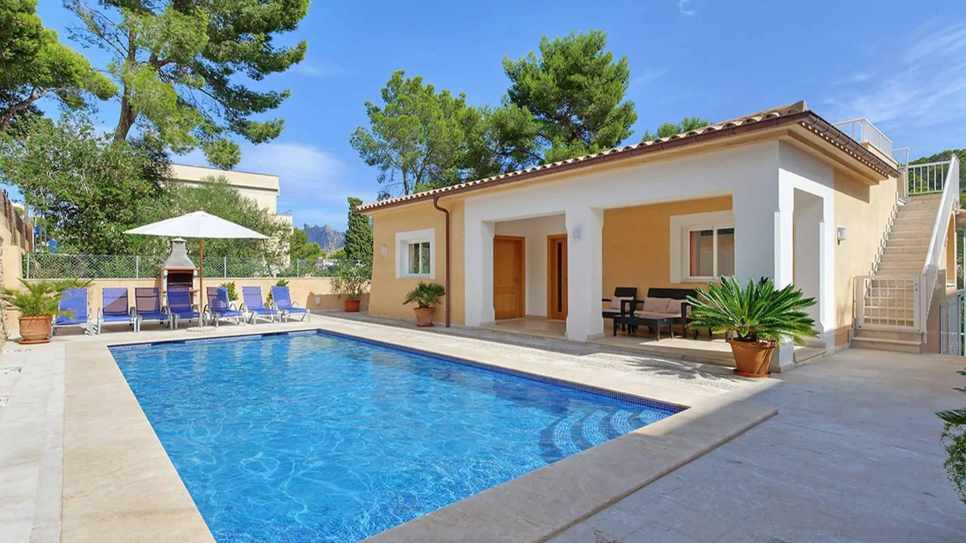 Casa Medina contacts